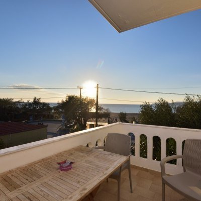 ONE BEDROOM APARTMENT